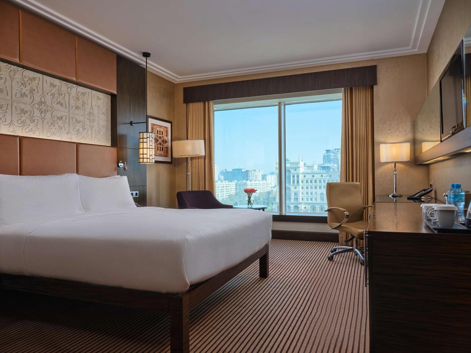 Hilton Baku Hotell Exteriör bild Deluxe Room